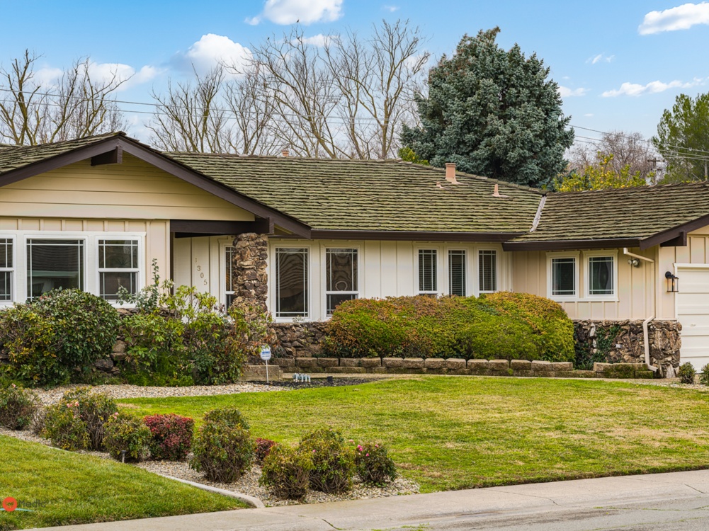 1305 Gagle Way