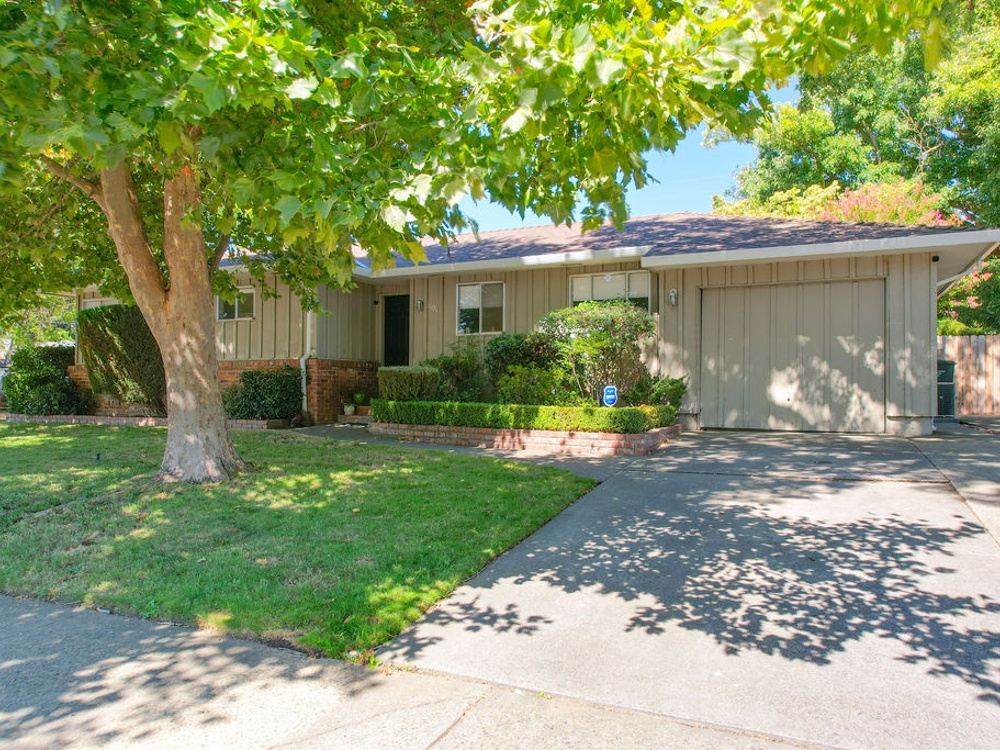 5741 Lonsdale Dr & 1101 35th Ave