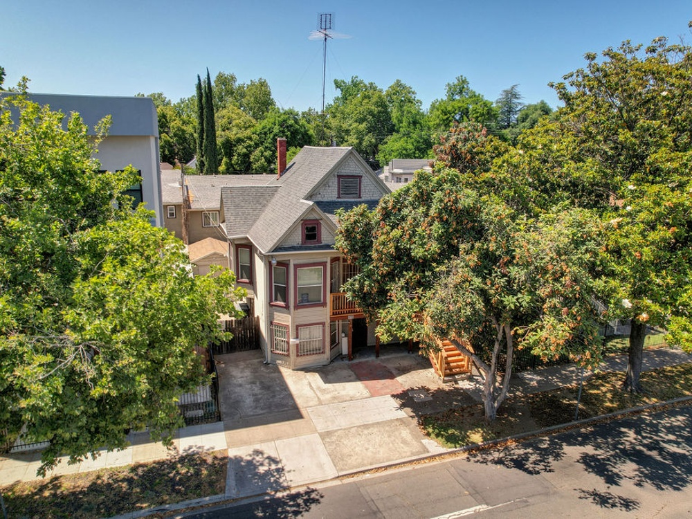 2220 15th Street